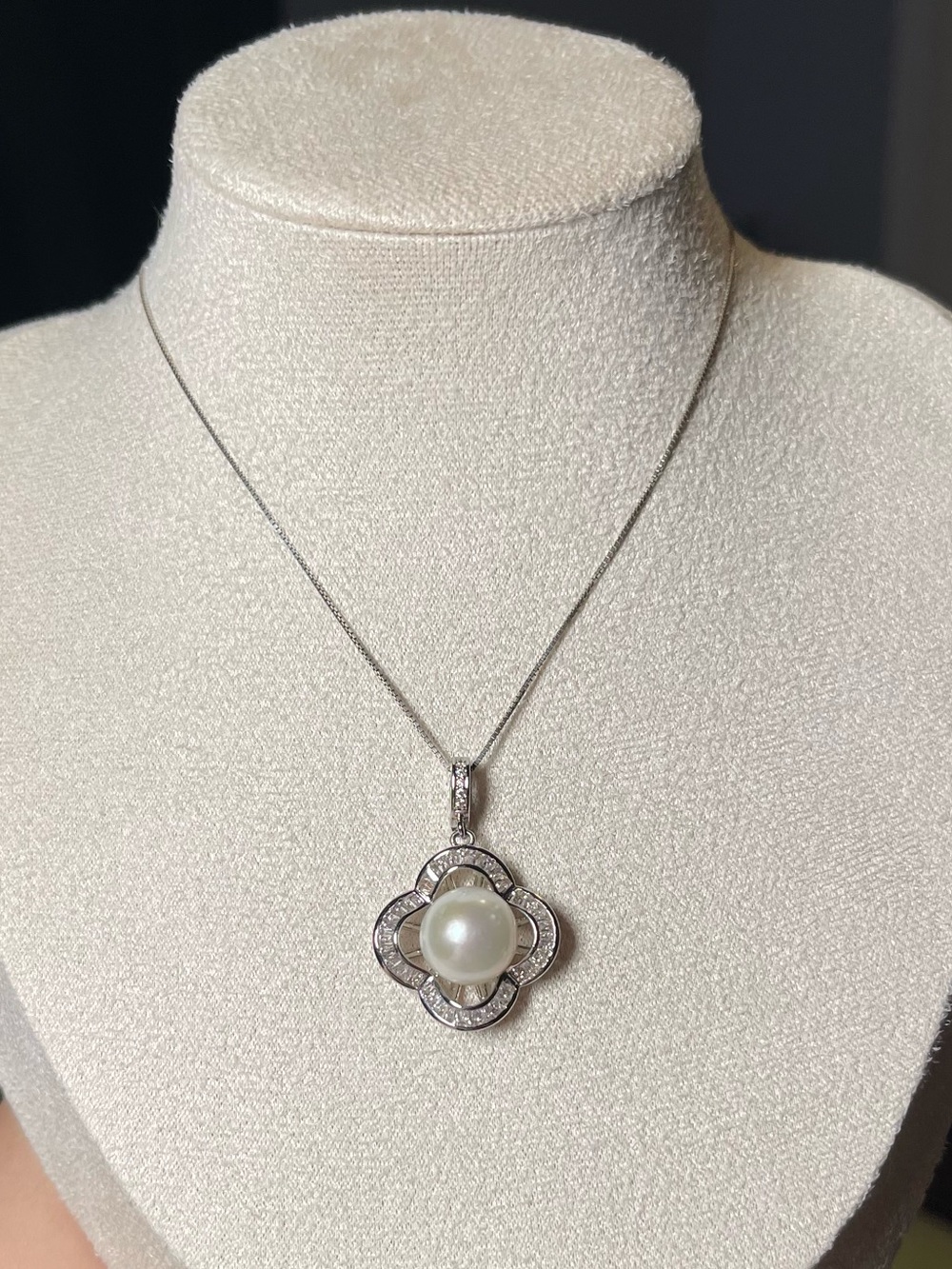 Classic Freshwater Pearl and Cubic Zirconia Flower Pendant